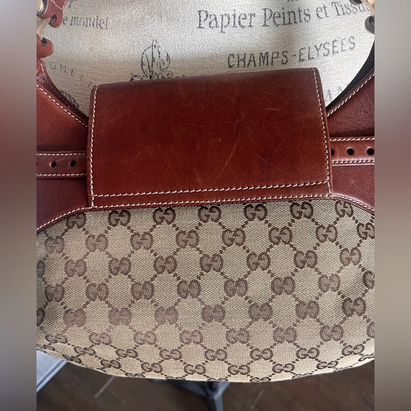 Gucci GG Canvas & Leather Shoulder Bag - Picture 7 of 11